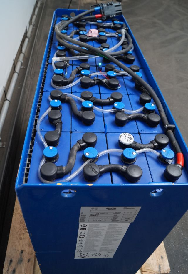 Hawker unknown | Battery 48V775Ah 48 5 PZMM775 Year 2023 weight 1132 kg sn. 8087 - 배터리 자재 취급 장비 용 : 사진 2 Hawker unknown | Battery 48V775Ah 48 5 PZMM775 Year 2023 weight 1132 kg sn. 8087 - 배터리 자재 취급 장비 용 : 사진 2