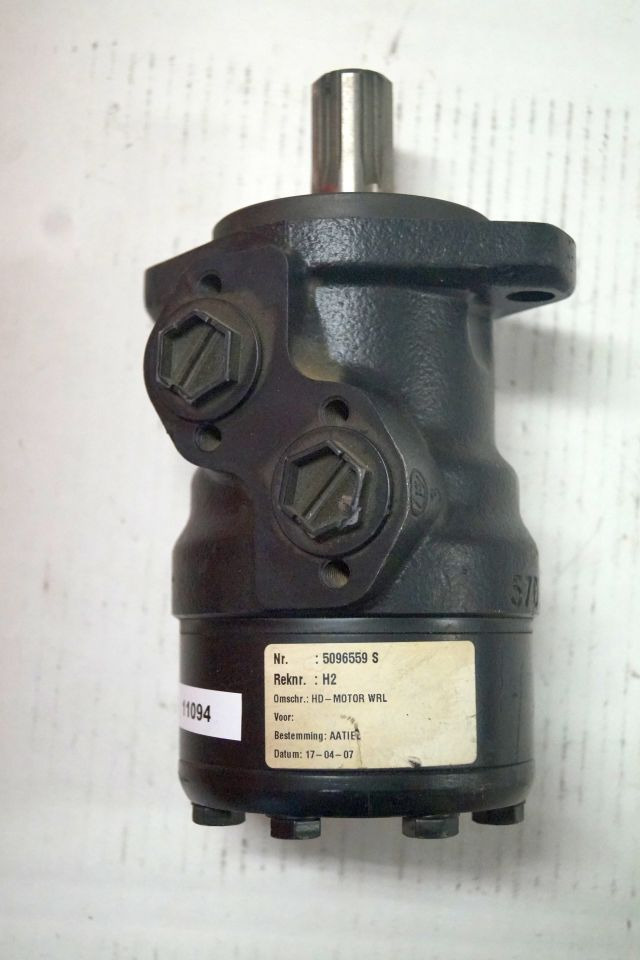 Jungheinrich 26906940 | Stuur motor Steering motor WRL reachtruck till year 2003 - 유압 모터 자재 취급 장비 용 : 사진 1 Jungheinrich 26906940 | Stuur motor Steering motor WRL reachtruck till year 2003 - 유압 모터 자재 취급 장비 용 : 사진 1