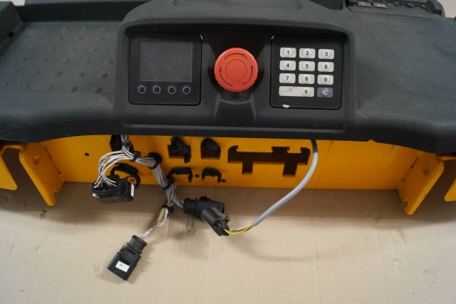Jungheinrich 51343941 | Battery cover complete with cover 51302942 , display KD - 운전실 및 내부 자재 취급 장비 용 : 사진 2 Jungheinrich 51343941 | Battery cover complete with cover 51302942 , display KD - 운전실 및 내부 자재 취급 장비 용 : 사진 2