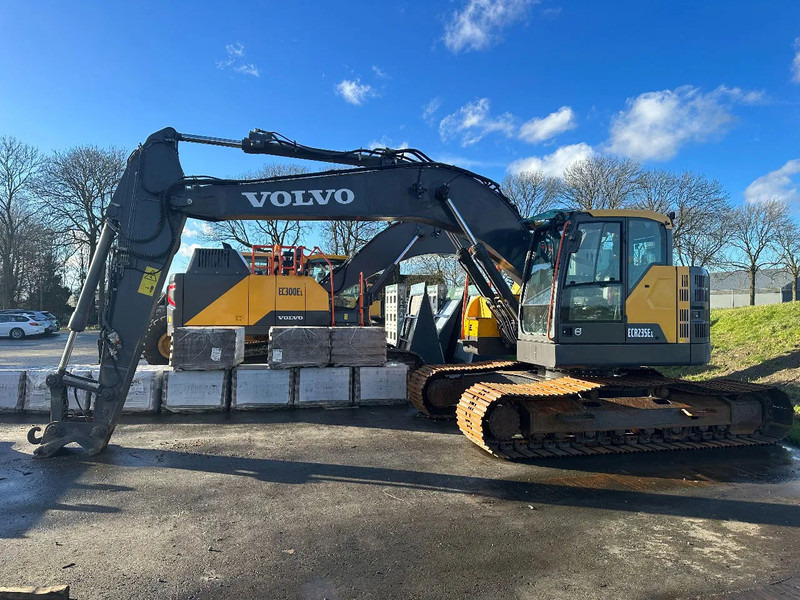 Volvo ECR 235 EL - 크롤러 굴삭기 : 사진 2 Volvo ECR 235 EL - 크롤러 굴삭기 : 사진 2