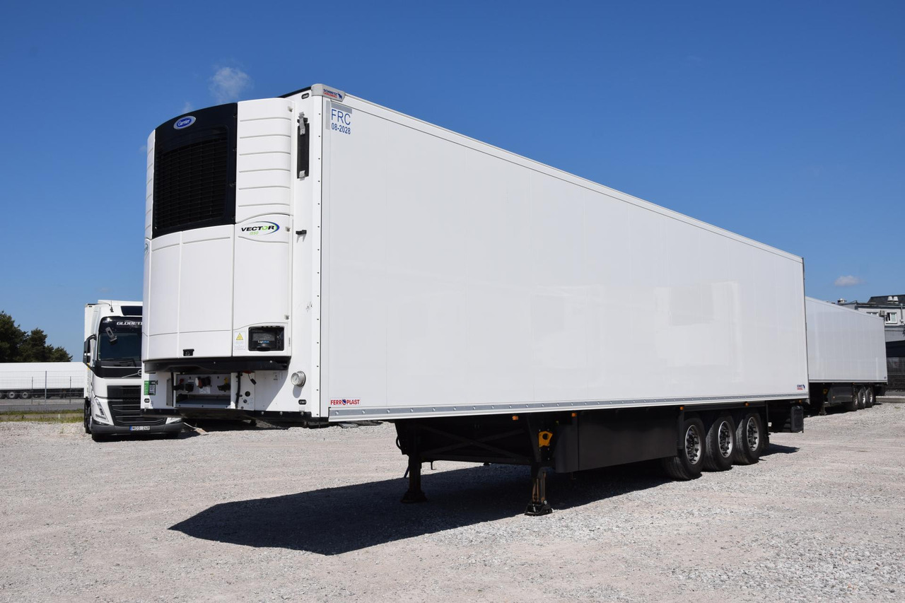 Schmitz Cargobull SKO FP 45 Carrier Vector 1550 - 냉동 세미 트레일러 : 사진 1 Schmitz Cargobull SKO FP 45 Carrier Vector 1550 - 냉동 세미 트레일러 : 사진 1