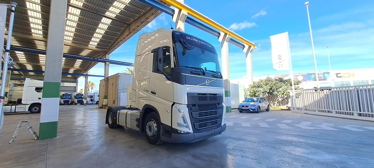 Volvo FH 460 Globetrotter XL Retarder - 트랙터 유닛 : 사진 3 Volvo FH 460 Globetrotter XL Retarder - 트랙터 유닛 : 사진 3