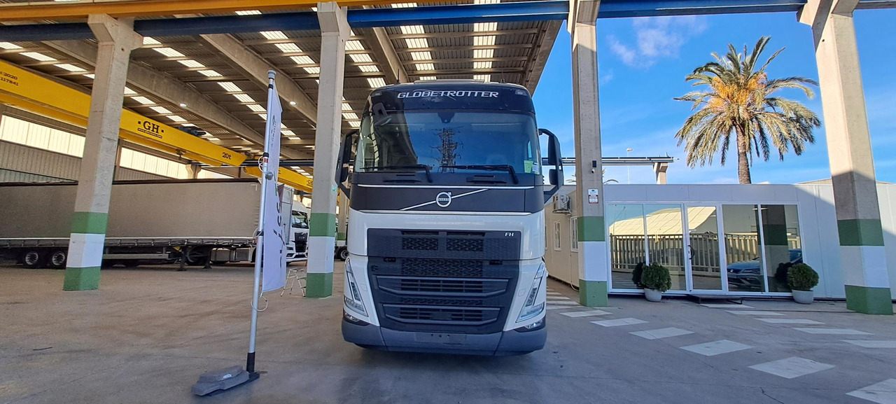 Volvo FH 460 Globetrotter XL Retarder - 트랙터 유닛 : 사진 2 Volvo FH 460 Globetrotter XL Retarder - 트랙터 유닛 : 사진 2