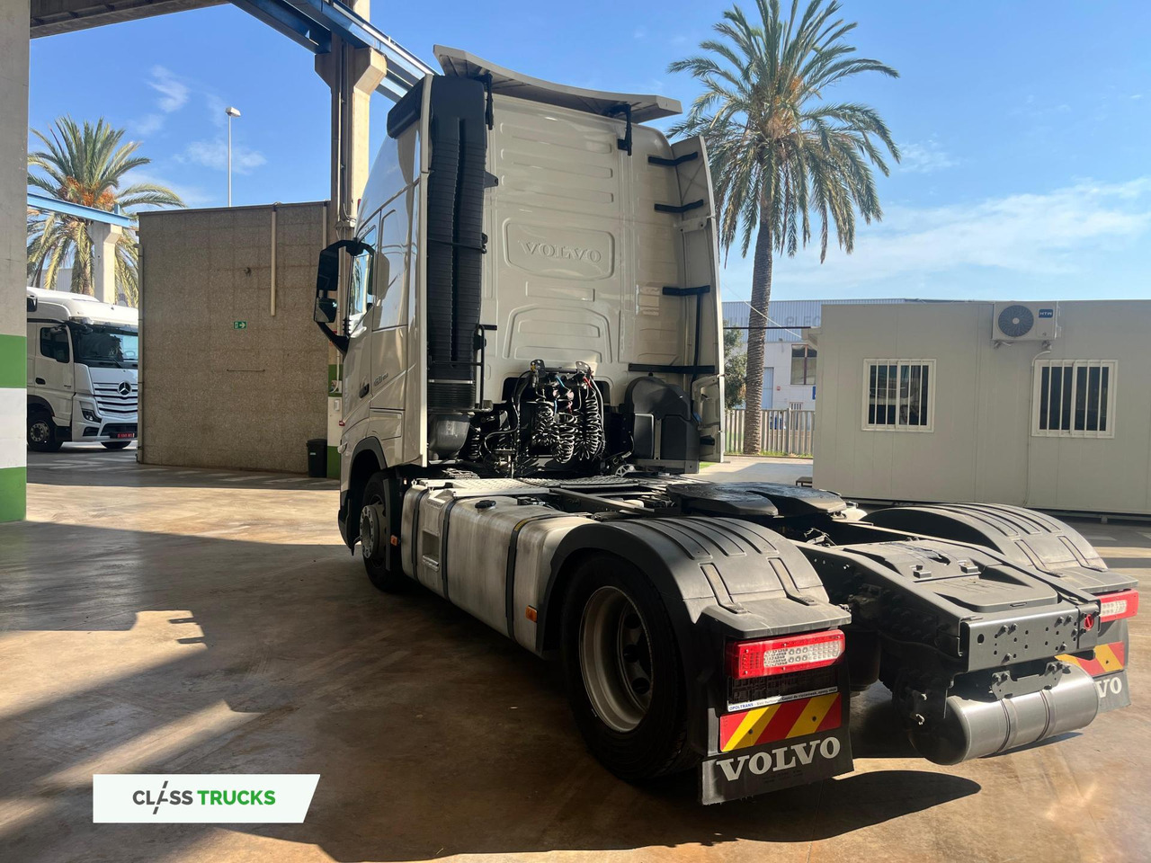 Volvo FH 460 Globetrotter XL Varios, i-Save I-ParkCool - 트랙터 유닛 : 사진 4 Volvo FH 460 Globetrotter XL Varios, i-Save I-ParkCool - 트랙터 유닛 : 사진 4