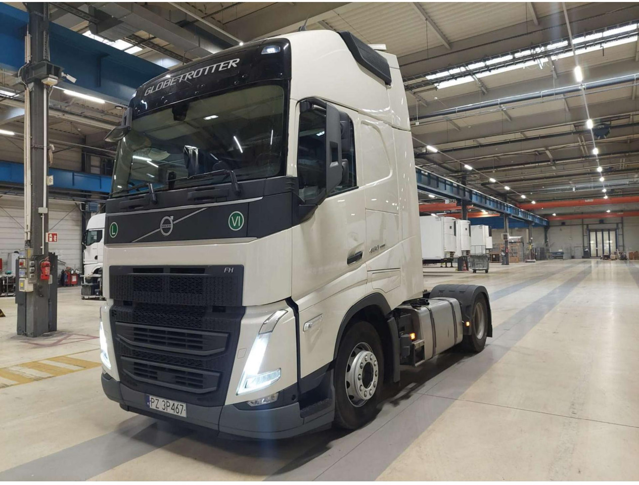 Volvo FH 460 Globetrotter XL i-Save - 트랙터 유닛 : 사진 2 Volvo FH 460 Globetrotter XL i-Save - 트랙터 유닛 : 사진 2