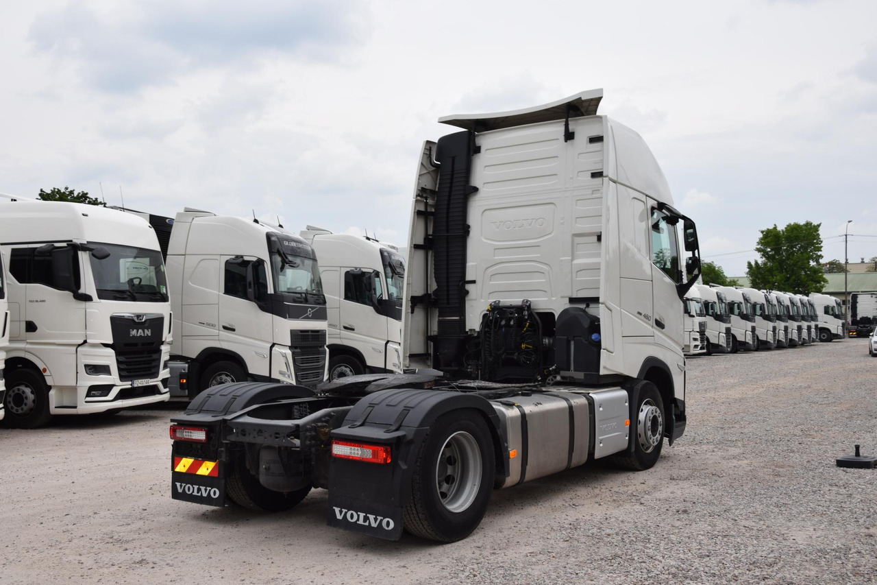 Volvo FH 460 Globetrotter XL i-Save - 트랙터 유닛 : 사진 4 Volvo FH 460 Globetrotter XL i-Save - 트랙터 유닛 : 사진 4