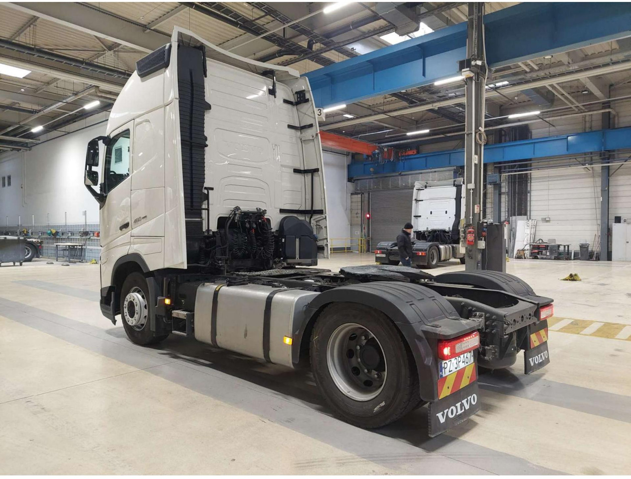 Volvo FH 460 Globetrotter XL i-Save - 트랙터 유닛 : 사진 4 Volvo FH 460 Globetrotter XL i-Save - 트랙터 유닛 : 사진 4