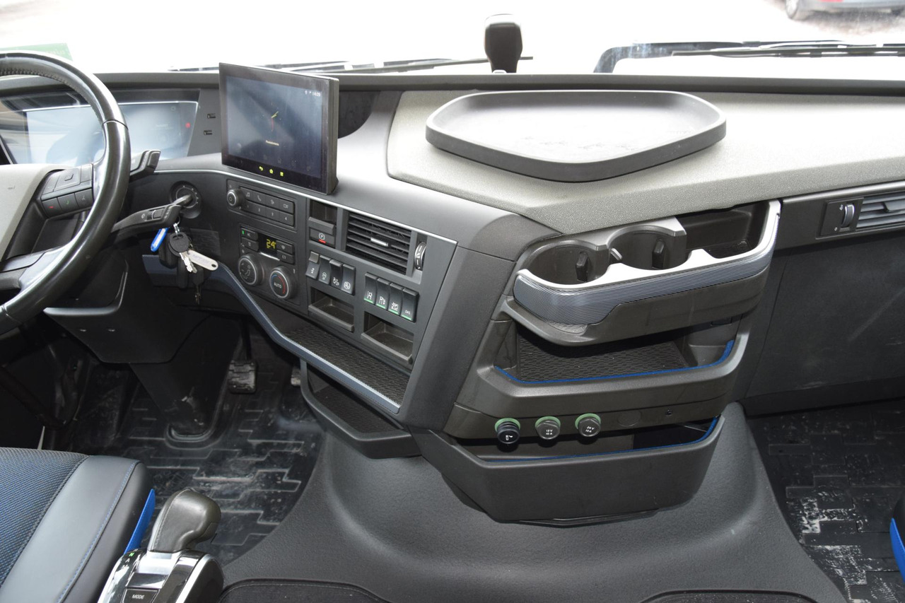트랙터 유닛 Volvo FH 500 Globetrotter XL : 사진 12