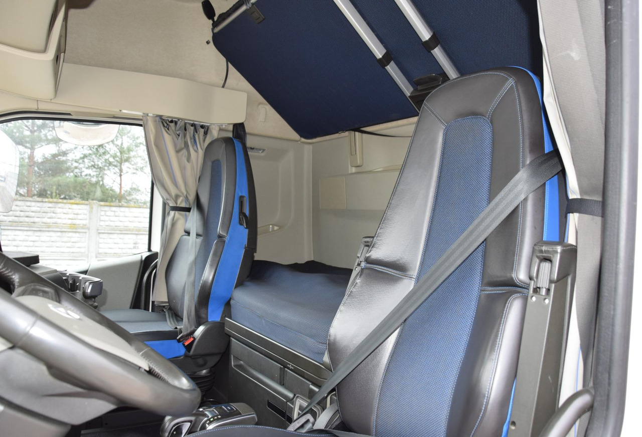 트랙터 유닛 Volvo FH 500 Globetrotter XL : 사진 9