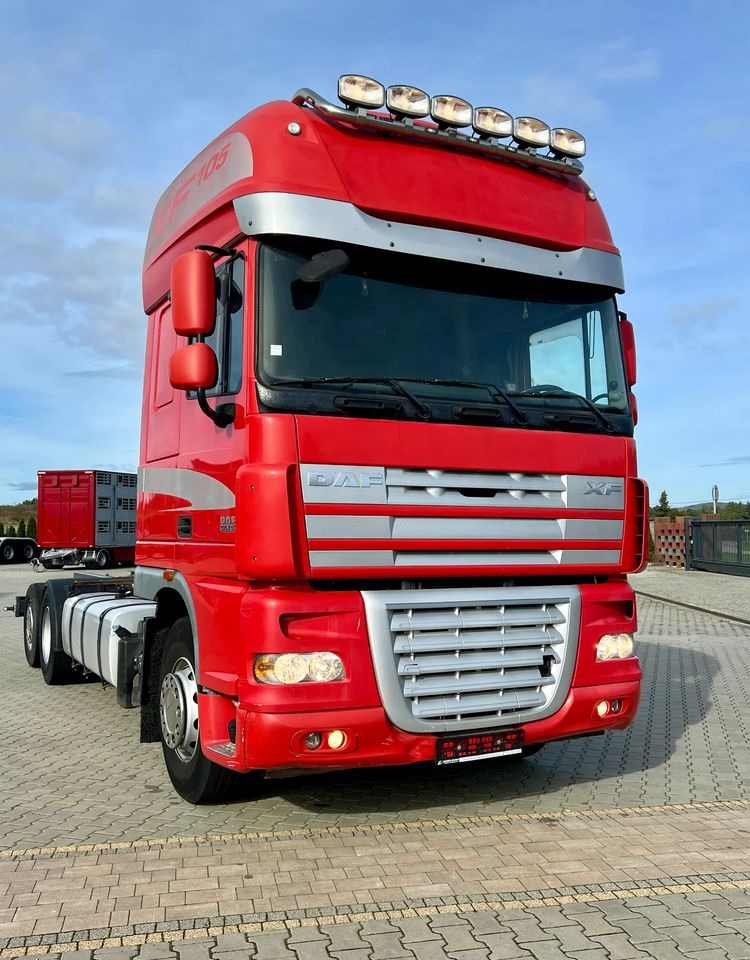 DAF XF105.510 | 6x2 | Pod zabudowę |Os podnoszona i skrętna | Retarder | Webasto | Klimatyzacja - 캡 새시 트럭 : 사진 1 DAF XF105.510 | 6x2 | Pod zabudowę |Os podnoszona i skrętna | Retarder | Webasto | Klimatyzacja - 캡 새시 트럭 : 사진 1