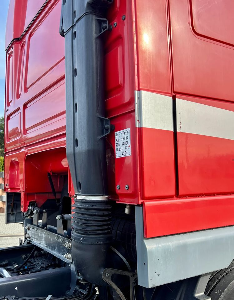 DAF XF105.510 | 6x2 | Pod zabudowę |Os podnoszona i skrętna | Retarder | Webasto | Klimatyzacja - 캡 새시 트럭 : 사진 5 DAF XF105.510 | 6x2 | Pod zabudowę |Os podnoszona i skrętna | Retarder | Webasto | Klimatyzacja - 캡 새시 트럭 : 사진 5