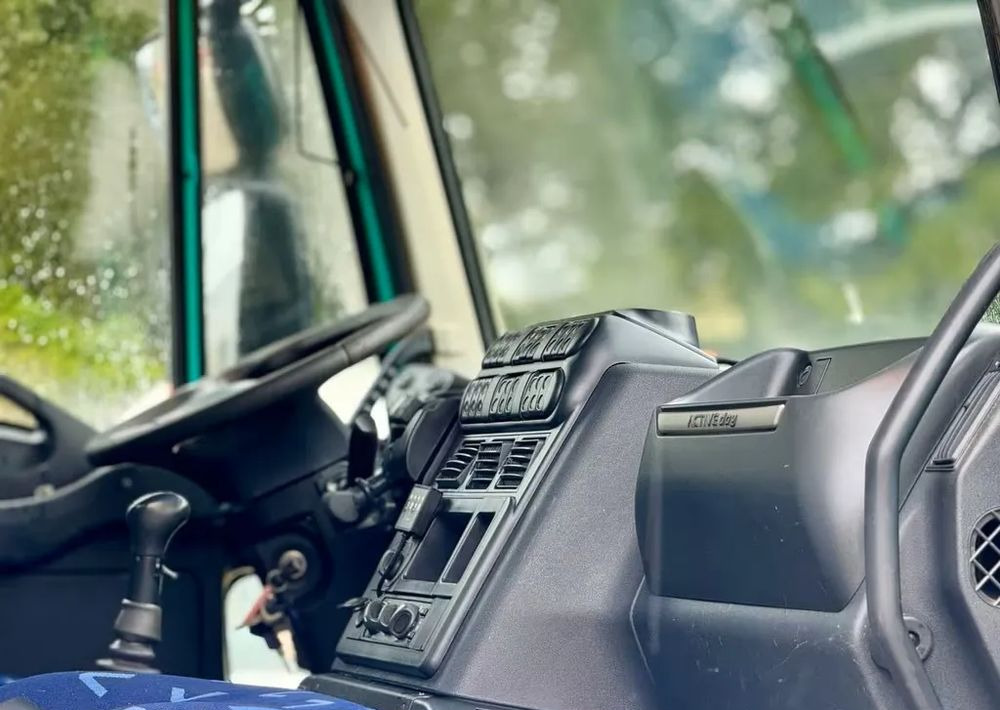 덤프트럭 Iveco TRAKKER 450 6x4 WYWROTKA MELLER | EURO 5 | MANUAL | KLIMA | RETARDER | PRZEBIEG 364 000km ! : 사진 7 덤프트럭 Iveco TRAKKER 450 6x4 WYWROTKA MELLER | EURO 5 | MANUAL | KLIMA | RETARDER | PRZEBIEG 364 000km ! : 사진 7