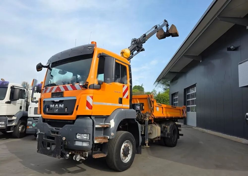 MAN TGS 18.320 4x4 – Wywrotka trójstronna Meiller + Kran HIAB | Komunalny | Euro 5 - 덤프트럭 : 사진 4 MAN TGS 18.320 4x4 – Wywrotka trójstronna Meiller + Kran HIAB | Komunalny | Euro 5 - 덤프트럭 : 사진 4