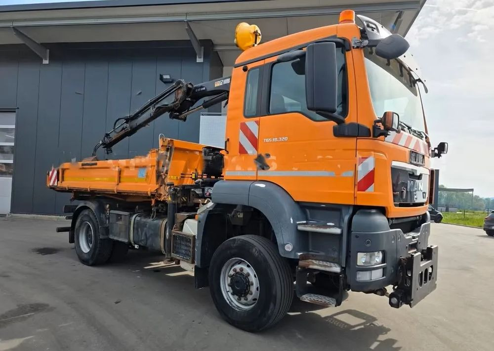 MAN TGS 18.320 4x4 – Wywrotka trójstronna Meiller + Kran HIAB | Komunalny | Euro 5 - 덤프트럭 : 사진 3 MAN TGS 18.320 4x4 – Wywrotka trójstronna Meiller + Kran HIAB | Komunalny | Euro 5 - 덤프트럭 : 사진 3