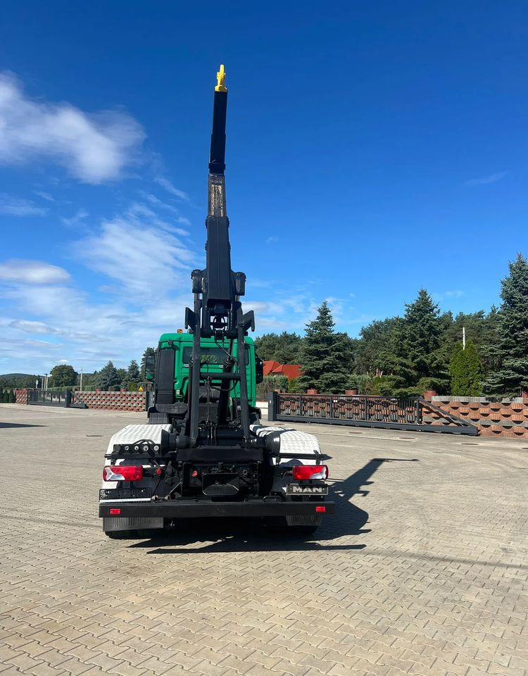 MAN TGS 26.440 | Hakowiec Meiller| 6x4 | 440 KM | przód resor, tył pneumatyczne |Belka ostrzegawcza (koguty) - 후크 리프트 트럭 : 사진 5 MAN TGS 26.440 | Hakowiec Meiller| 6x4 | 440 KM | przód resor, tył pneumatyczne |Belka ostrzegawcza (koguty) - 후크 리프트 트럭 : 사진 5