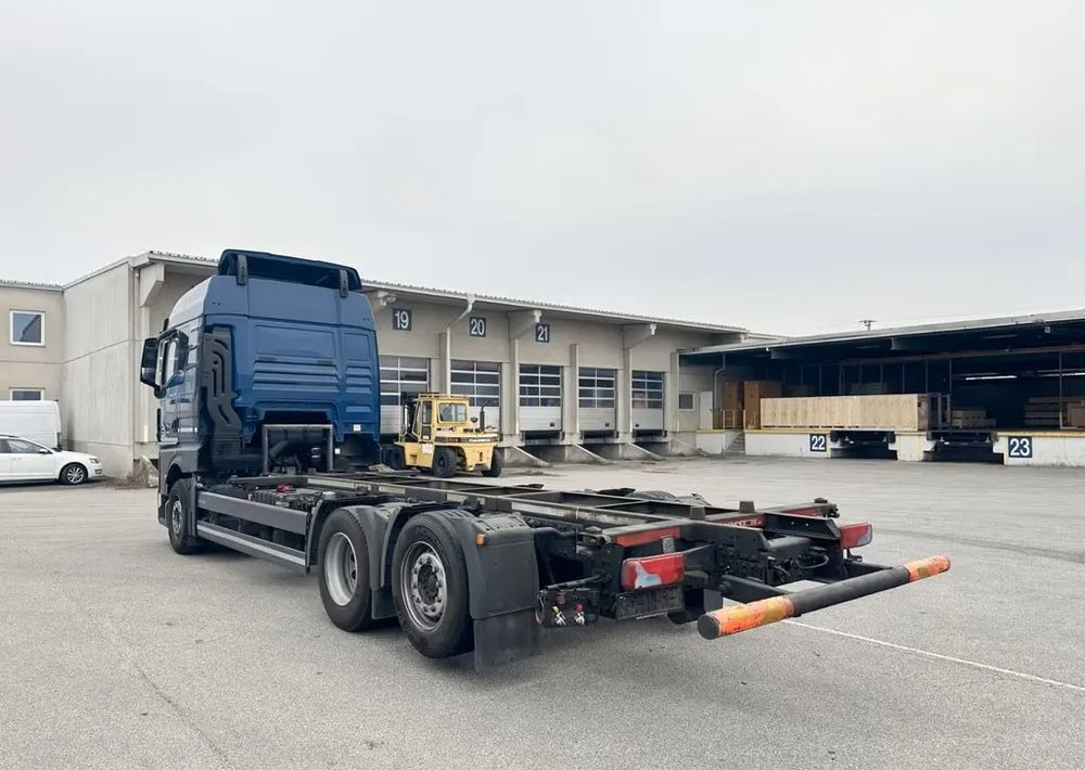 MAN TGX 26.470 6x2 | BDF | Oś podnoszona + skrętna | Retarder | Euro 6 | Automatyczna klimatyzacja | Napęd na tylne koła - 캡 새시 트럭 : 사진 4 MAN TGX 26.470 6x2 | BDF | Oś podnoszona + skrętna | Retarder | Euro 6 | Automatyczna klimatyzacja | Napęd na tylne koła - 캡 새시 트럭 : 사진 4