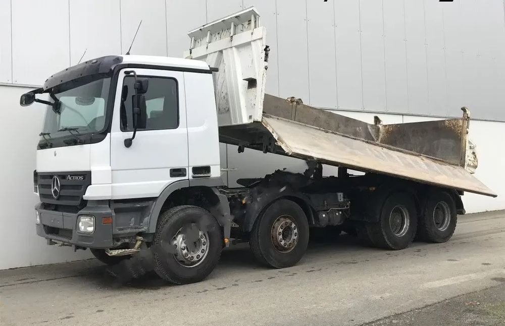 Mercedes-Benz Actros 4141 K 8x4 • 3-stronny wywrot • Bordmatik • Tempomat •Euro4 - 덤프트럭 : 사진 4 Mercedes-Benz Actros 4141 K 8x4 • 3-stronny wywrot • Bordmatik • Tempomat •Euro4 - 덤프트럭 : 사진 4