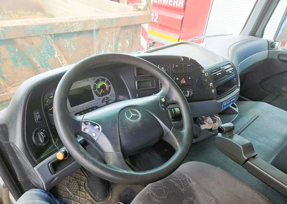 Mercedes-Benz Actros 4144 8x8/ Wywrotka/ Mulda/ Euro 5/ Retarder - 덤프트럭 : 사진 4 Mercedes-Benz Actros 4144 8x8/ Wywrotka/ Mulda/ Euro 5/ Retarder - 덤프트럭 : 사진 4