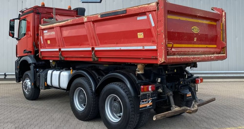 Mercedes-Benz Arocs 3345 | 6x6 Allrad | Wywrotka MEILLER Bordmatik | Euro 6 | - 덤프트럭 : 사진 4 Mercedes-Benz Arocs 3345 | 6x6 Allrad | Wywrotka MEILLER Bordmatik | Euro 6 | - 덤프트럭 : 사진 4