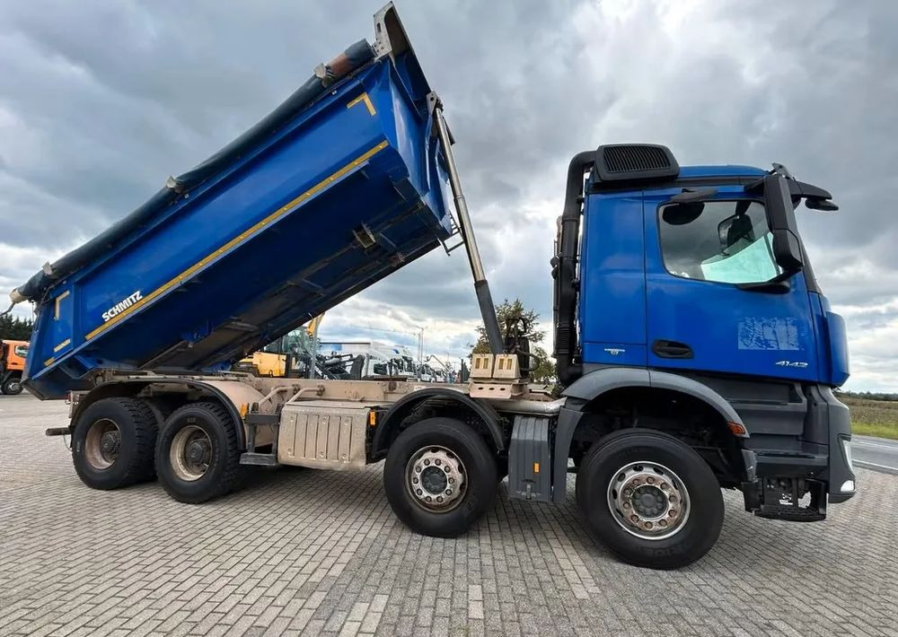Mercedes-Benz Arocs 4142 | Wywrotka Schmitz | 8x4 | Euro 6 | Klima | Retarder | 242 598 km - 덤프트럭 : 사진 3 Mercedes-Benz Arocs 4142 | Wywrotka Schmitz | 8x4 | Euro 6 | Klima | Retarder | 242 598 km - 덤프트럭 : 사진 3