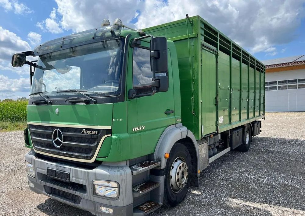 Mercedes-Benz Axor 1833 6x2 | Samochód do transportu bydła | 2009 | 450 000 km - 가축 트럭 : 사진 1 Mercedes-Benz Axor 1833 6x2 | Samochód do transportu bydła | 2009 | 450 000 km - 가축 트럭 : 사진 1