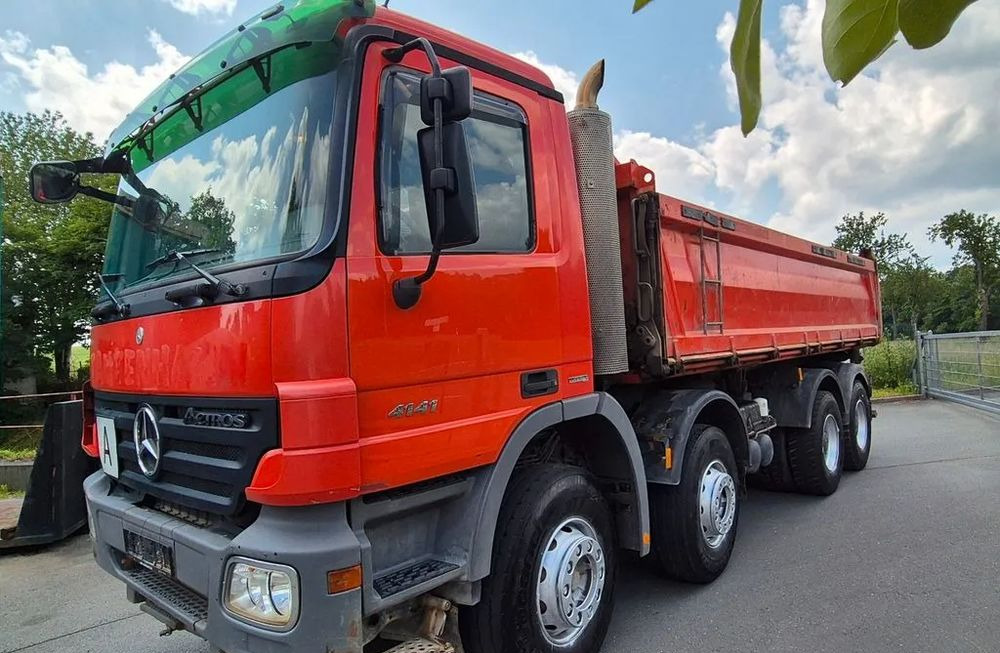 Mercedes-Benz Mercedes-Benz ACTROS 4141 Wywrotka 8x4 | Euro 5 | 408 KM | 337 798 km | 2010 - 덤프트럭 : 사진 2 Mercedes-Benz Mercedes-Benz ACTROS 4141 Wywrotka 8x4 | Euro 5 | 408 KM | 337 798 km | 2010 - 덤프트럭 : 사진 2