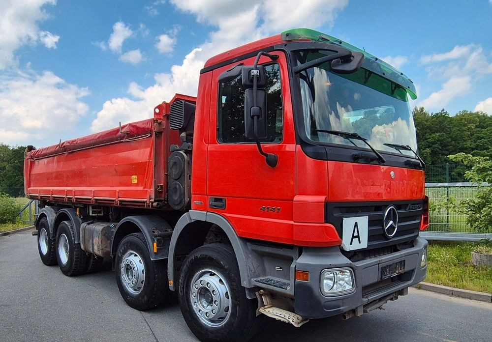 Mercedes-Benz Mercedes-Benz ACTROS 4141 Wywrotka 8x4 | Euro 5 | 408 KM | 337 798 km | 2010 - 덤프트럭 : 사진 1 Mercedes-Benz Mercedes-Benz ACTROS 4141 Wywrotka 8x4 | Euro 5 | 408 KM | 337 798 km | 2010 - 덤프트럭 : 사진 1