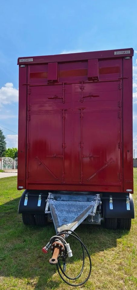 Pezzaioli RBA 32/TRZYOSIOWA PRZYCZEPA-2XBYDŁO,3X TRZODA/HYDRAULICZNIE PODNOSZONY DACH I PODŁOGI / OŚ ŚRODKOWA PODNOSZONA - 가축 트레일러 : 사진 5 Pezzaioli RBA 32/TRZYOSIOWA PRZYCZEPA-2XBYDŁO,3X TRZODA/HYDRAULICZNIE PODNOSZONY DACH I PODŁOGI / OŚ ŚRODKOWA PODNOSZONA - 가축 트레일러 : 사진 5