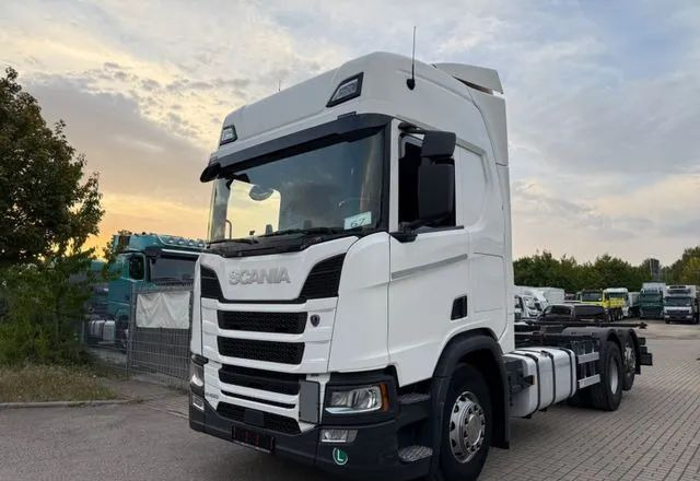 Scania R450 BDF • 6x2 • Euro 6d • Skrętna tylna oś • Retarder • Pod zabudowę • - 캡 새시 트럭 : 사진 5 Scania R450 BDF • 6x2 • Euro 6d • Skrętna tylna oś • Retarder • Pod zabudowę • - 캡 새시 트럭 : 사진 5