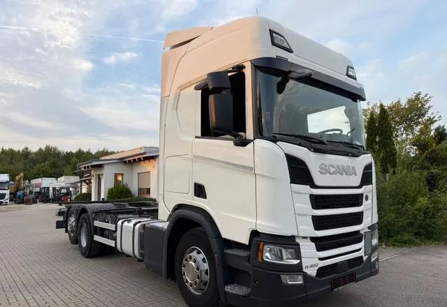 Scania R450 BDF • 6x2 • Euro 6d • Skrętna tylna oś • Retarder • Pod zabudowę • - 캡 새시 트럭 : 사진 2 Scania R450 BDF • 6x2 • Euro 6d • Skrętna tylna oś • Retarder • Pod zabudowę • - 캡 새시 트럭 : 사진 2