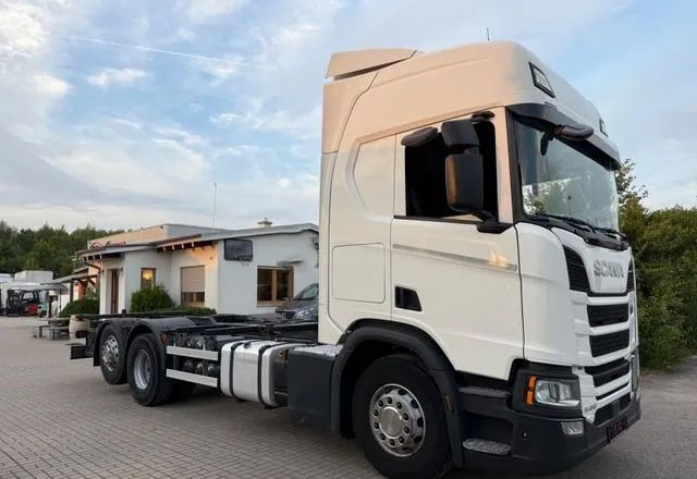 Scania R450 BDF • 6x2 • Euro 6d • Skrętna tylna oś • Retarder • Pod zabudowę • - 캡 새시 트럭 : 사진 3 Scania R450 BDF • 6x2 • Euro 6d • Skrętna tylna oś • Retarder • Pod zabudowę • - 캡 새시 트럭 : 사진 3