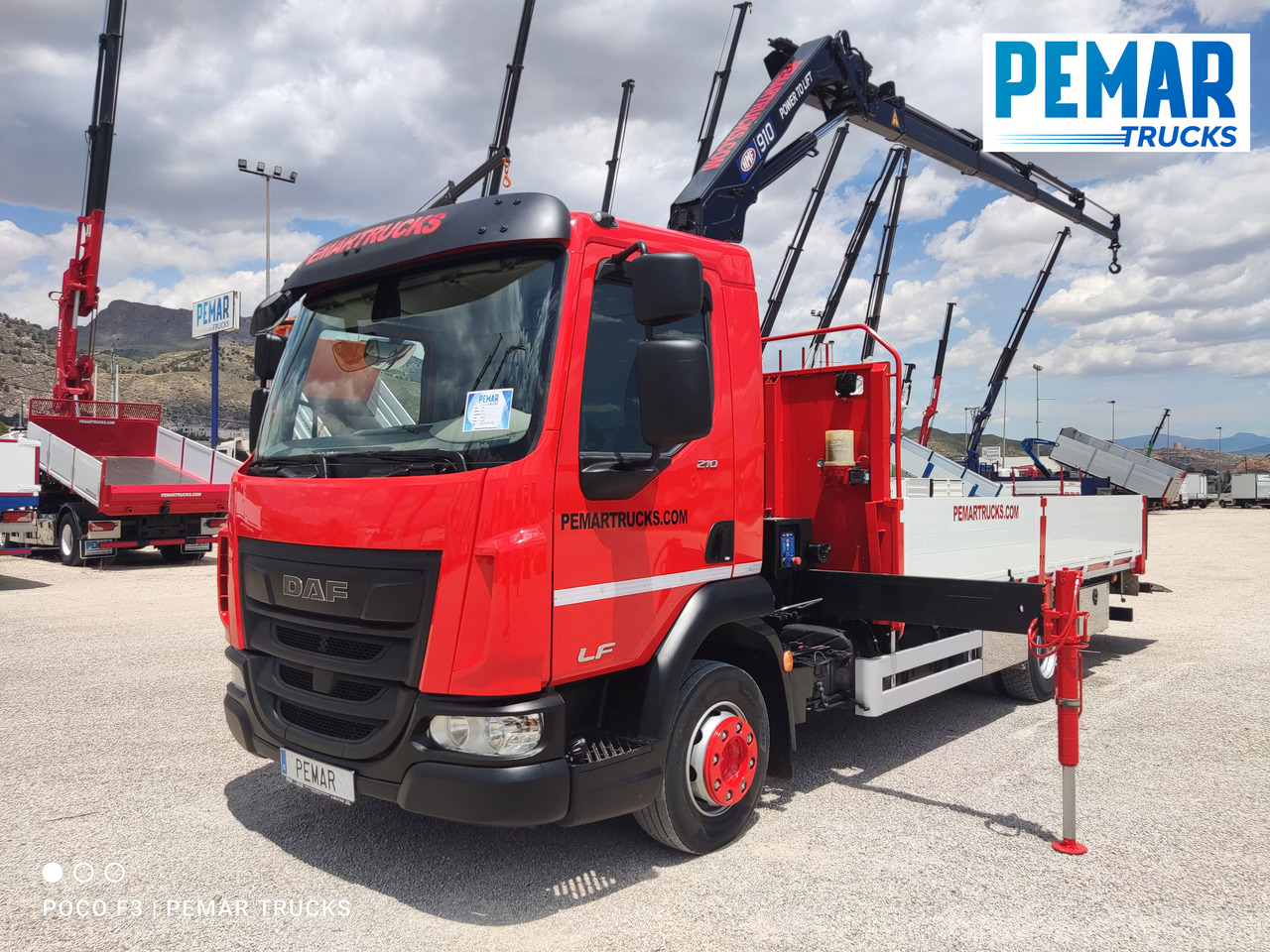 DAF LF 210 GRUA CAJA FIJA - 드롭사이드/ 플랫베드 트럭, 크레인 트럭 : 사진 1 DAF LF 210 GRUA CAJA FIJA - 드롭사이드/ 플랫베드 트럭, 크레인 트럭 : 사진 1
