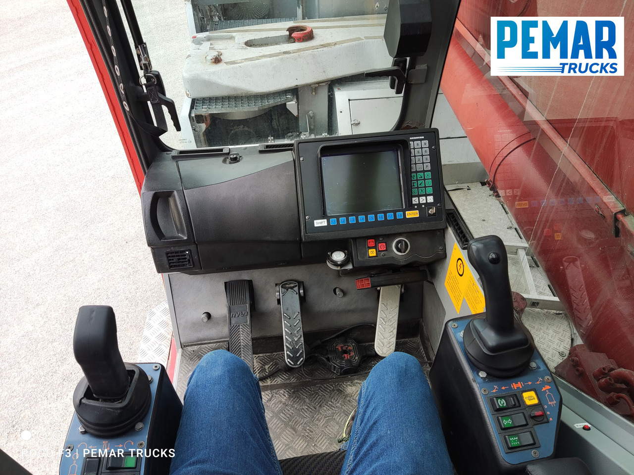 크레인 트럭 LIEBHERR LTM 1045-1 AUTOGRÚA 6X4X6 : 사진 36 크레인 트럭 LIEBHERR LTM 1045-1 AUTOGRÚA 6X4X6 : 사진 36