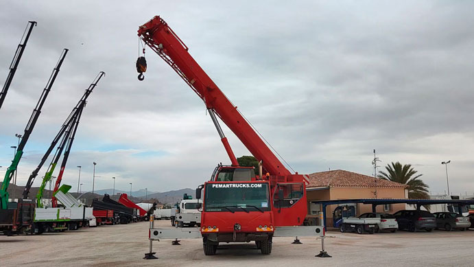 크레인 트럭 LIEBHERR LTM 1045-1 AUTOGRÚA 6X4X6 : 사진 9 크레인 트럭 LIEBHERR LTM 1045-1 AUTOGRÚA 6X4X6 : 사진 9