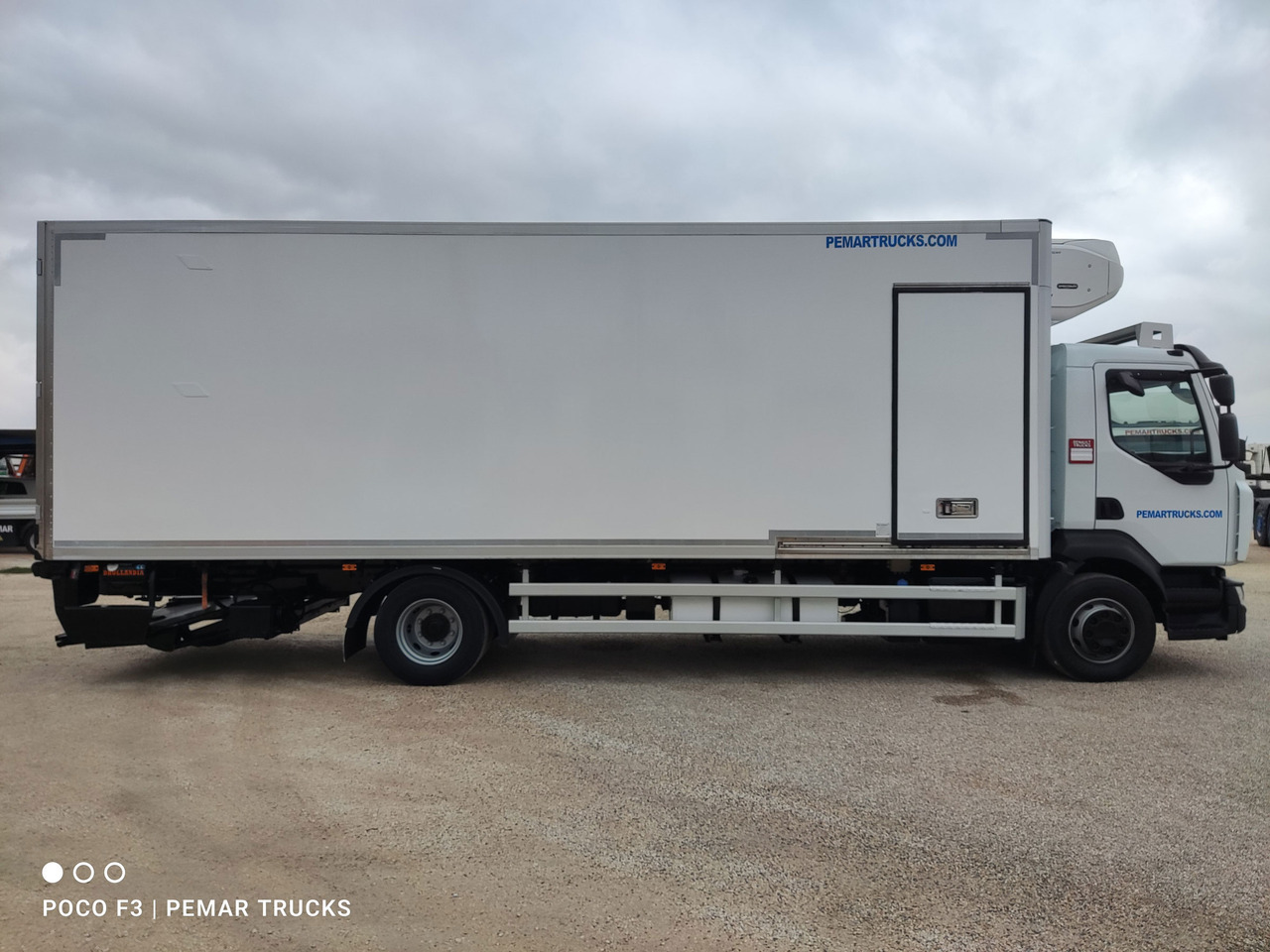 RENAULT MIDLUM D16 240 EURO 6 - 냉동탑차 : 사진 4 RENAULT MIDLUM D16 240 EURO 6 - 냉동탑차 : 사진 4