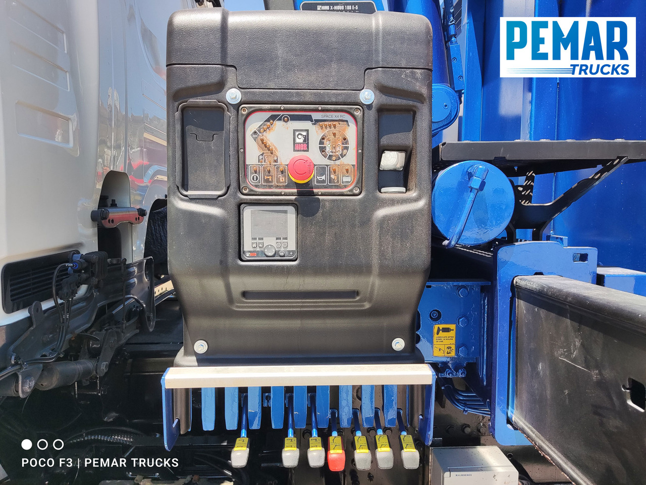 크레인 트럭 SCANIA P 370 GRUA CAJA FIJA 18T : 사진 24