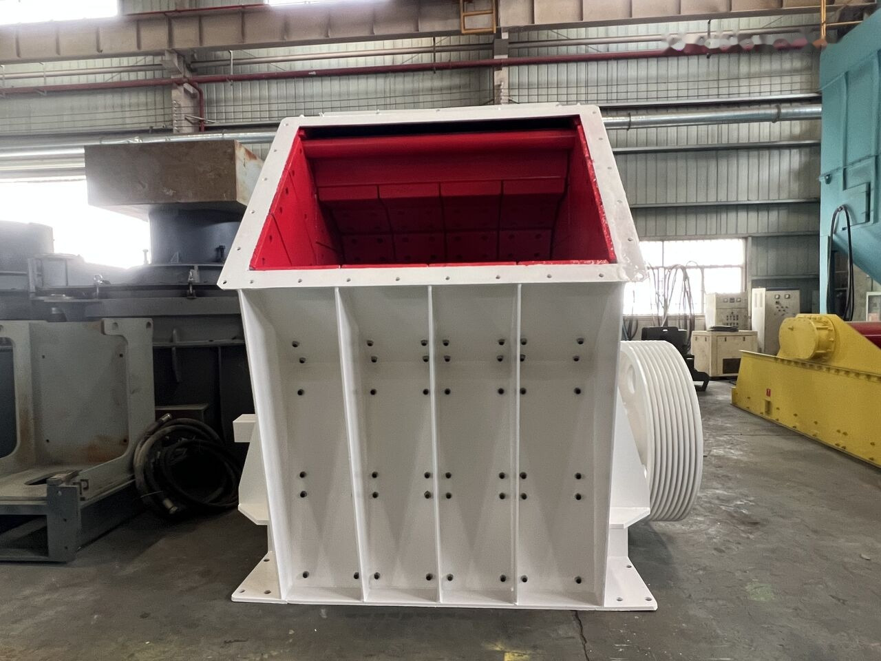 Kinglink 250TPH Hydraulic Limestone Tertiary Impact Crusher KPF1416 - 임팩트 크러셔 : 사진 3 Kinglink 250TPH Hydraulic Limestone Tertiary Impact Crusher KPF1416 - 임팩트 크러셔 : 사진 3
