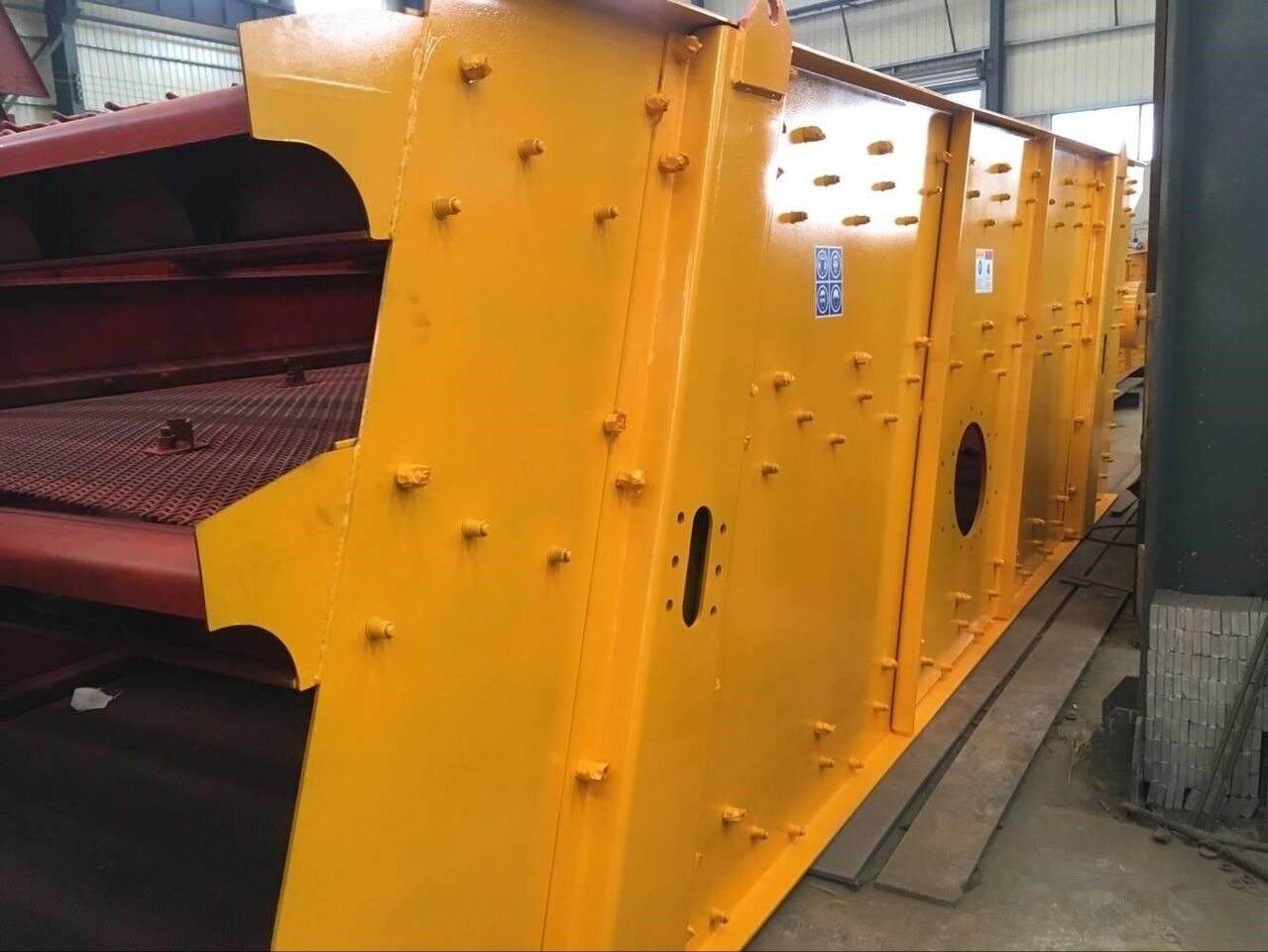 Kinglink 3YK2160 Aggregates and Stone Vibrating Screen | 300TPH - 스크리너 : 사진 3 Kinglink 3YK2160 Aggregates and Stone Vibrating Screen | 300TPH - 스크리너 : 사진 3