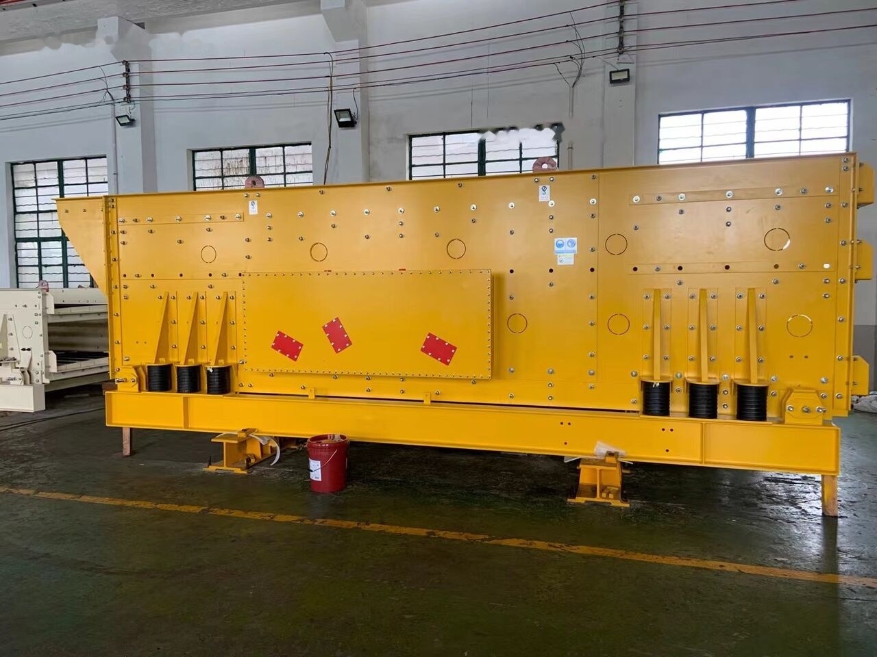 Kinglink KTH Horizontal Vibrating Screen | Triple Shafts - 스크리너 : 사진 3 Kinglink KTH Horizontal Vibrating Screen | Triple Shafts - 스크리너 : 사진 3