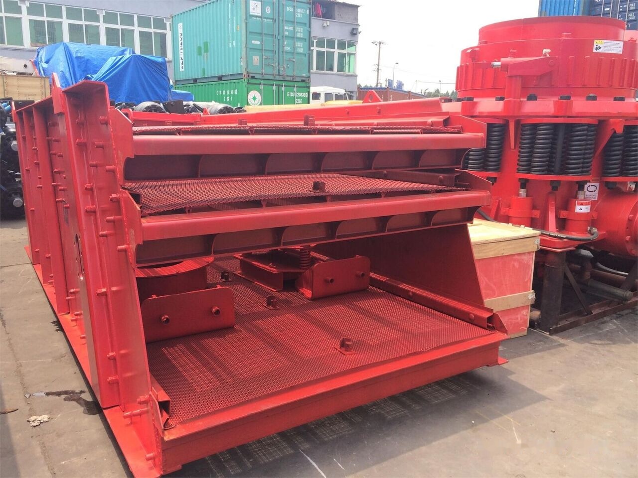 Kinglink Triple deck vibrating screen 3YK1854 - 스크리너 : 사진 3 Kinglink Triple deck vibrating screen 3YK1854 - 스크리너 : 사진 3