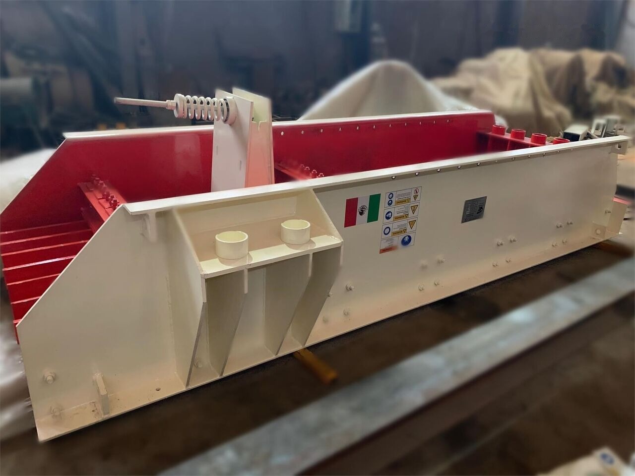 Kinglink ZSW380X96 Grizzly Vibrating Feeder - 광산 기계 : 사진 3 Kinglink ZSW380X96 Grizzly Vibrating Feeder - 광산 기계 : 사진 3
