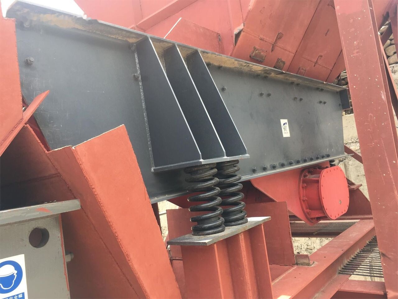 Kinglink ZSW380X96 RiverStone Aggregate vibrating grizzly feeder - 광산 기계 : 사진 4 Kinglink ZSW380X96 RiverStone Aggregate vibrating grizzly feeder - 광산 기계 : 사진 4