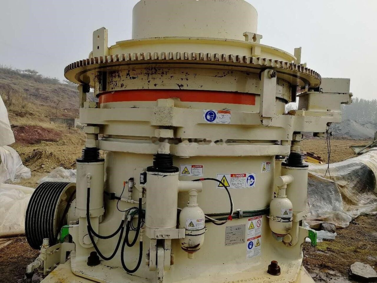 Metso HP300 Cone Crusher - 콘 크러셔 : 사진 4 Metso HP300 Cone Crusher - 콘 크러셔 : 사진 4