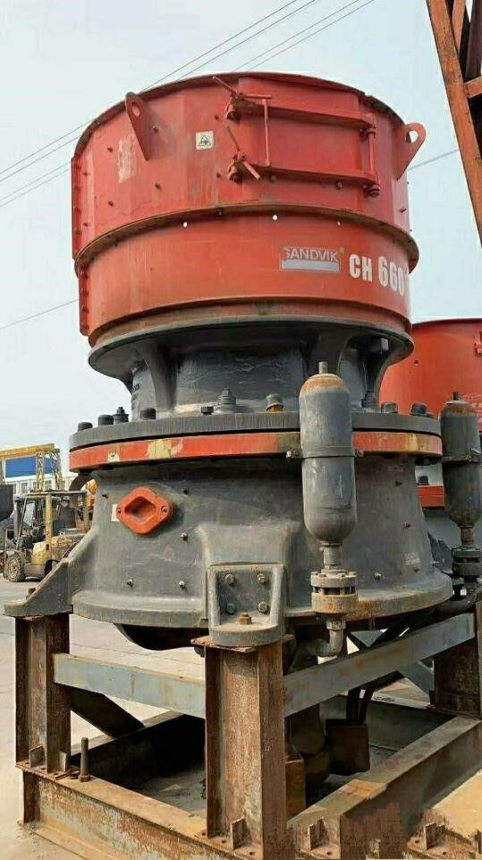 Sandvik CH660 Cone crusher - 콘 크러셔 : 사진 1 Sandvik CH660 Cone crusher - 콘 크러셔 : 사진 1