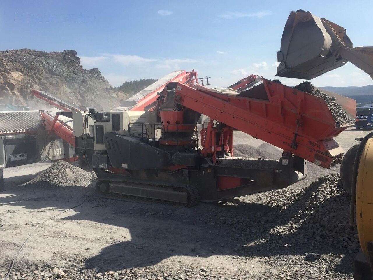 Sandvik QH331 Mobile Crushing Plant - 모바일 크러셔 : 사진 4 Sandvik QH331 Mobile Crushing Plant - 모바일 크러셔 : 사진 4