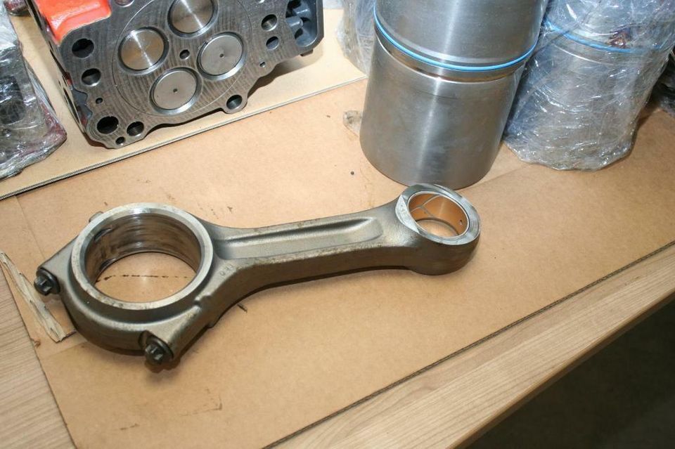 Pleuel für Scania DC 9, DC 11, DC 12, 1538038 - 연결봉 : 사진 1 Pleuel für Scania DC 9, DC 11, DC 12, 1538038 - 연결봉 : 사진 1