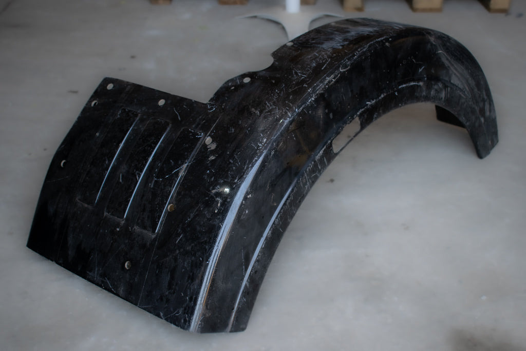 MERCEDES-BENZ 381-389 RIGHT CABIN FENDER (PASSENGER) - 보디 및 외관 트럭 용 : 사진 1 MERCEDES-BENZ 381-389 RIGHT CABIN FENDER (PASSENGER) - 보디 및 외관 트럭 용 : 사진 1