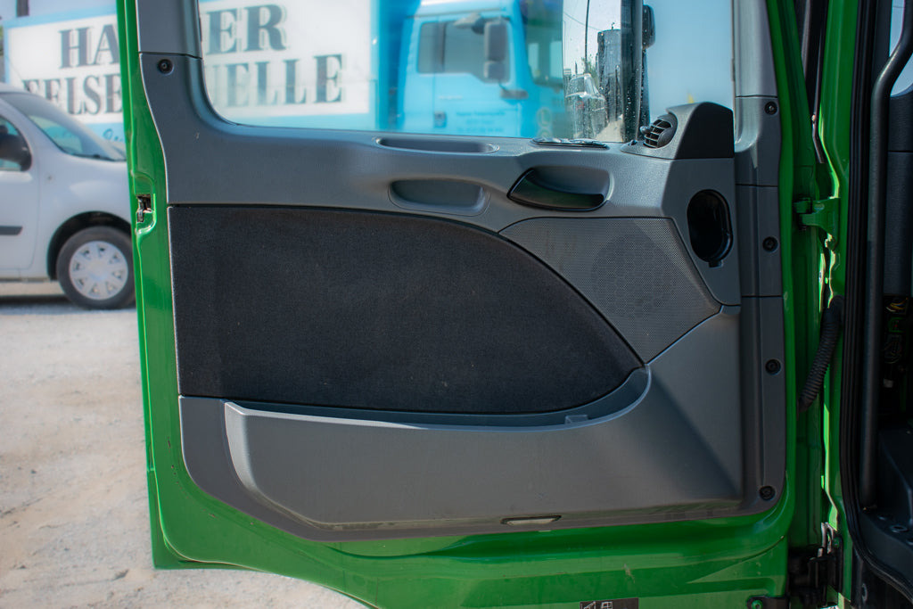 MERCEDES-BENZ ACTROS MP II DOOR LINING - DRIVER - 도어 및 부품 트럭 용 : 사진 1 MERCEDES-BENZ ACTROS MP II DOOR LINING - DRIVER - 도어 및 부품 트럭 용 : 사진 1