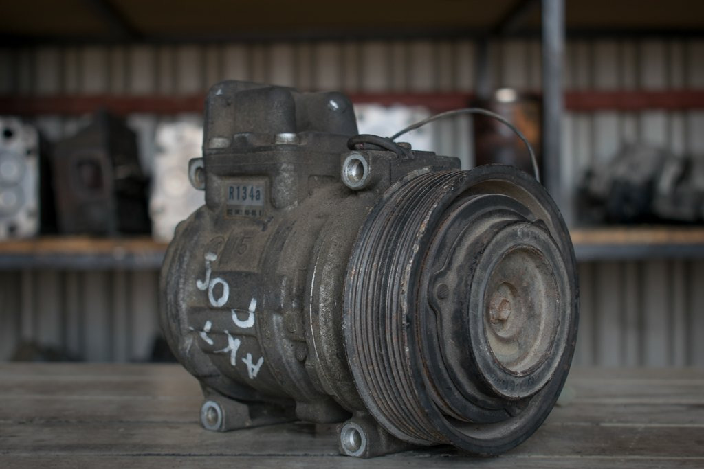 MERCEDES-BENZ AIR CONDITIONING UNIT - 에어컨 부품 트럭 용 : 사진 1 MERCEDES-BENZ AIR CONDITIONING UNIT - 에어컨 부품 트럭 용 : 사진 1