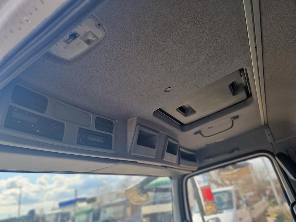 MERCEDES-BENZ ATEGO 816 - 커튼사이더 트럭 : 사진 4 MERCEDES-BENZ ATEGO 816 - 커튼사이더 트럭 : 사진 4